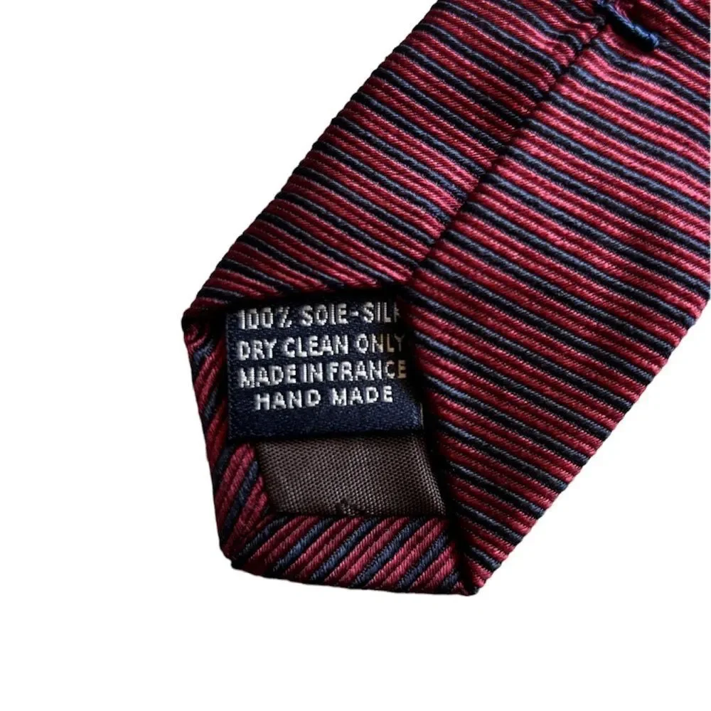 Daniel Cremieux Sevenfold 100% Silk Red Blue Tie Made in Italy